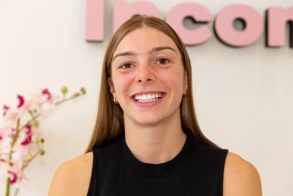 Photo of Urban Smile patient Tahlia smiling at the end of treatment