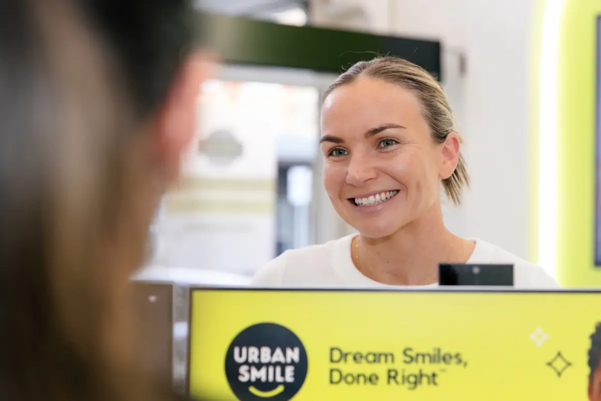 Emily Bates visiting Urban Smile Hawthorn