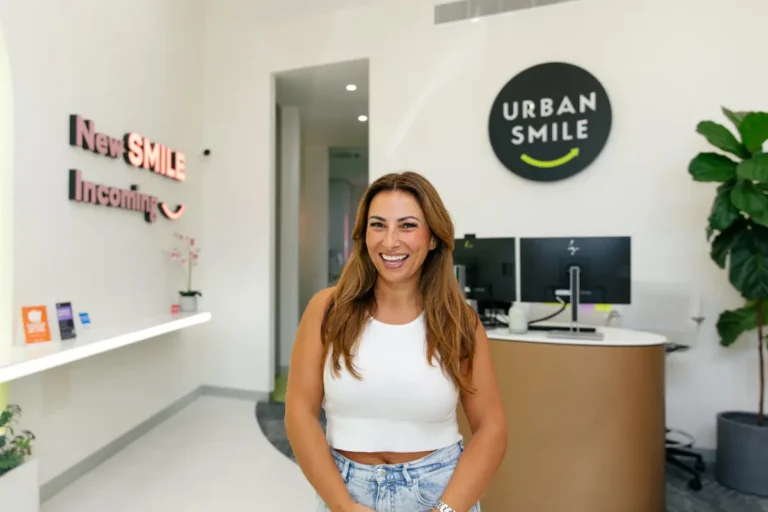 Zoe George aka thesubtlemummy at Urban Smile Hawthorn after finishing clear aligner treatment
